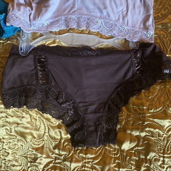 Hush Intimates  3 pack Panties - Picture 4 of 5